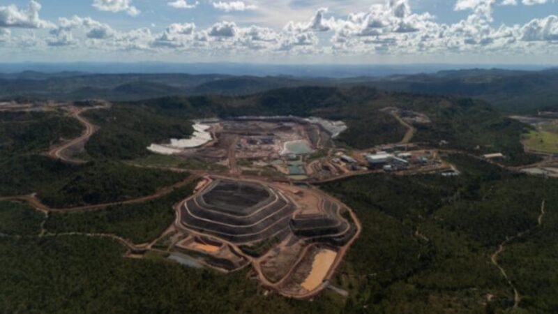 Exploração de terras raras em Goiás avança sob questionamentos jurídicos e pressiona territórios quilombolas