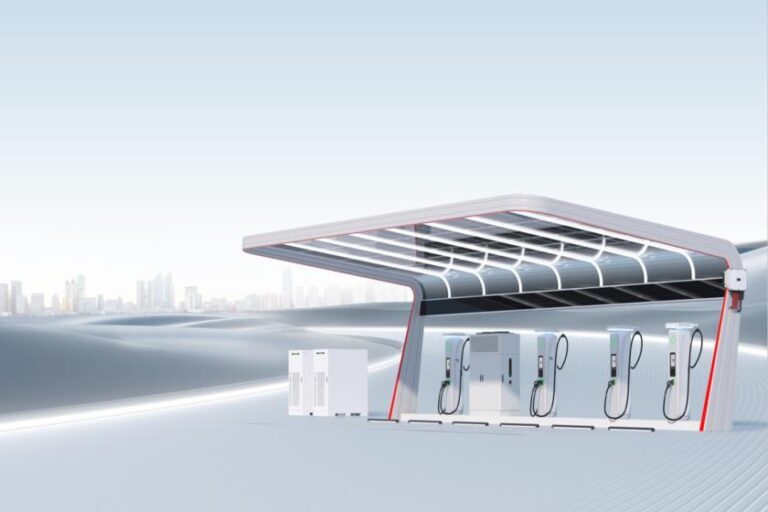 Huawei traz para a América Latina a primeira solução nativa e unificada de energia solar, baterias e carregadores para veículos elétricos