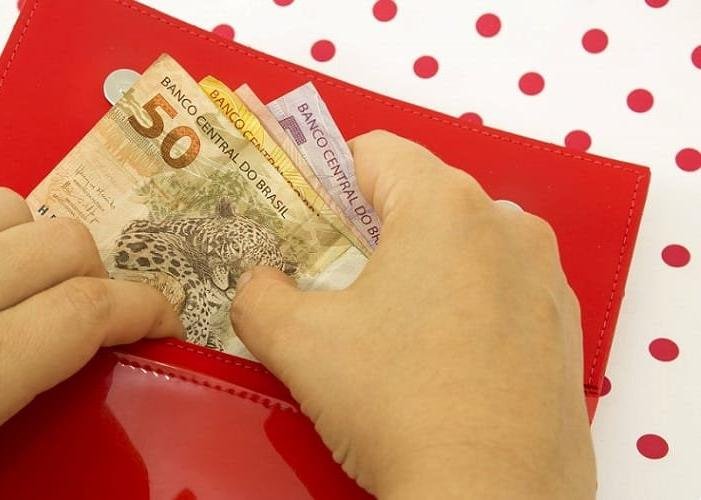 O salário mínimo é a medida do que é justo para quem trabalha