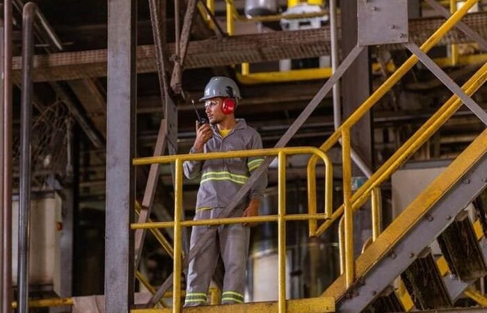 Producao industrial apresenta aumento significativo de janeiro para fevereiro
