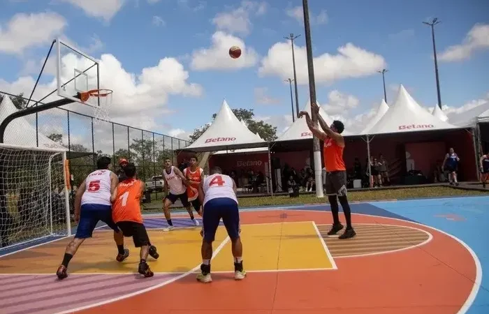 Quadras esportivas renascentes no coração do Parque da Cidade