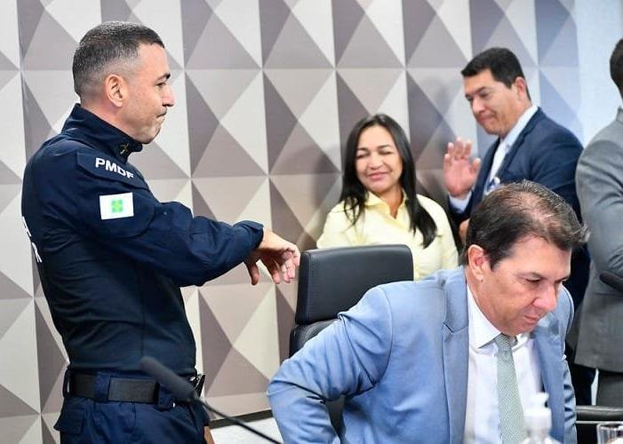 STF exige que oficiais da PM abandonem suas patentes