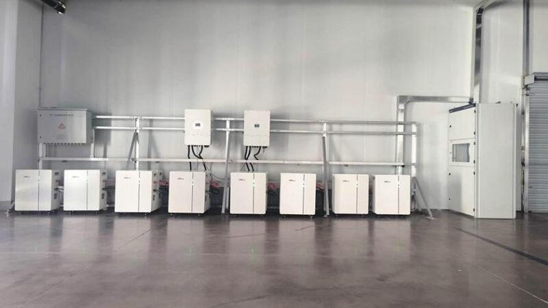 Setor solar no Brasil entra em nova fase e atrai investimentos internacionais em armazenamento de energia