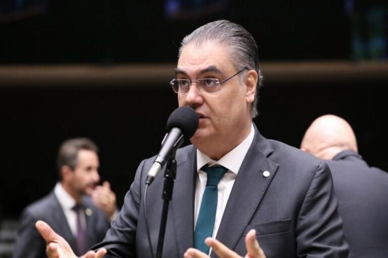 ANP receberá competência para regular xisto betuminoso e recolher royalties atrasados