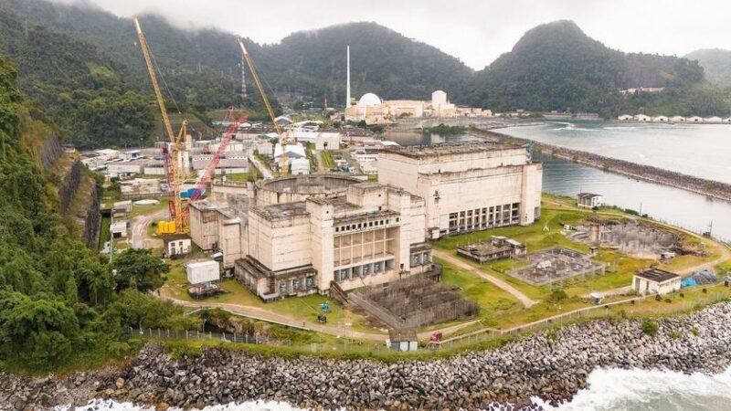 Apoio surpreende: Esther Dweck defende Angra 3