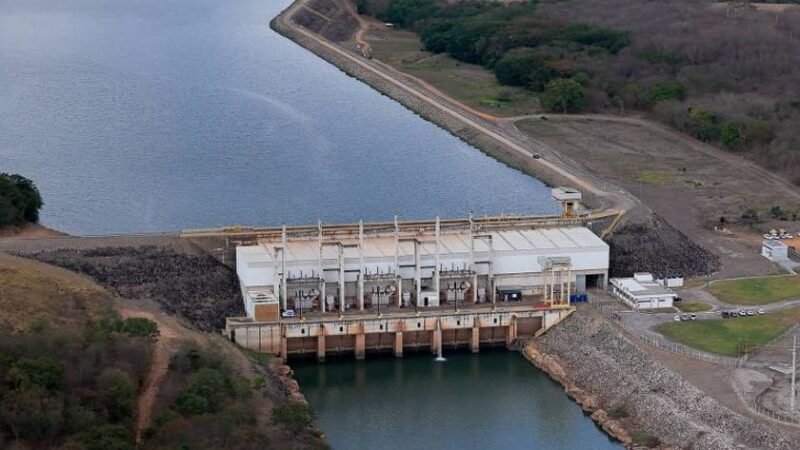 Brasil propõe exportar excedentes futuros de energia hidrelétrica para Argentina e Uruguai