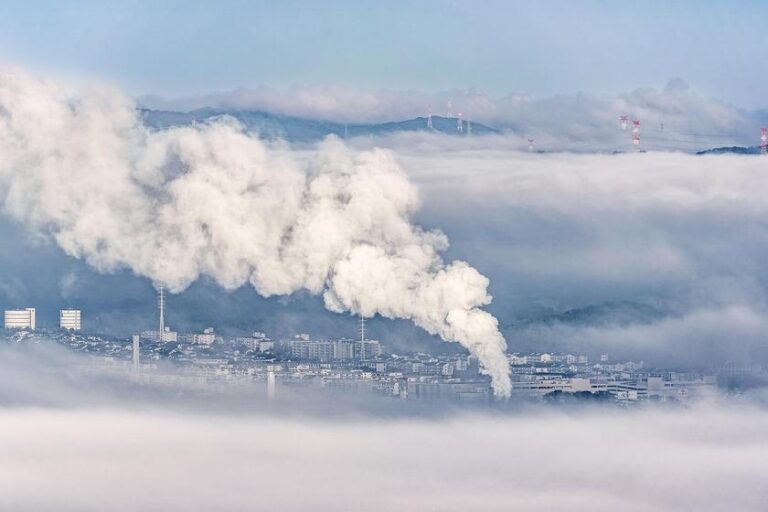 Colômbia lança plano de transição para longe dos combustíveis fósseis e reduzir emissões de CO2