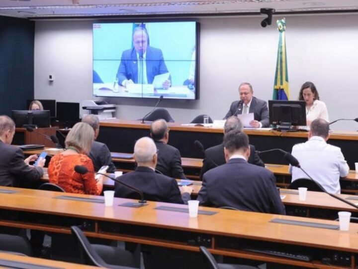 Comissão define marco legal para pequenos reatores nucleares, impulsionando energia limpa