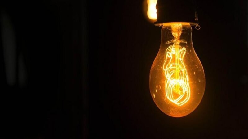 Contas de luz de 29 milhões de consumidores crescem em todas as regiões do Brasil