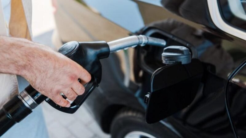 Debate sobre preços de combustíveis