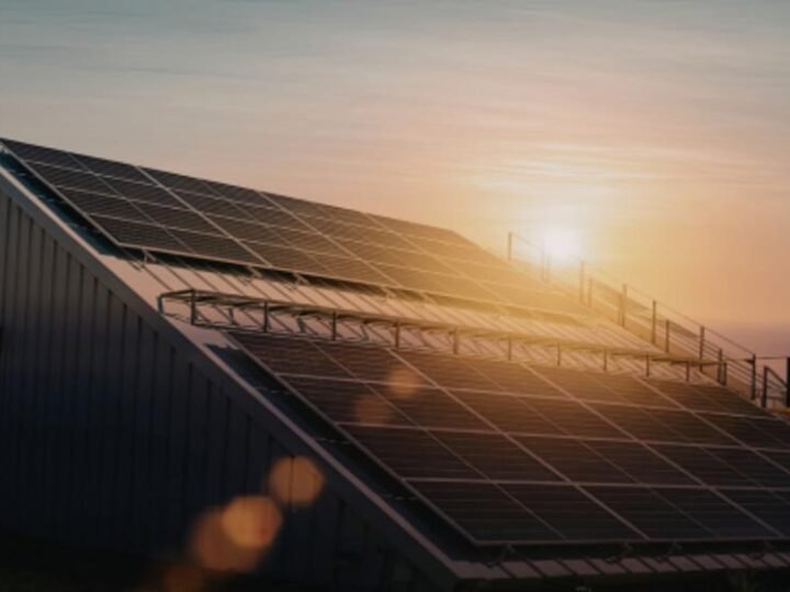 Energia solar alcança patamar de destaque no Brasil com investimentos de R$ 300 bilhões