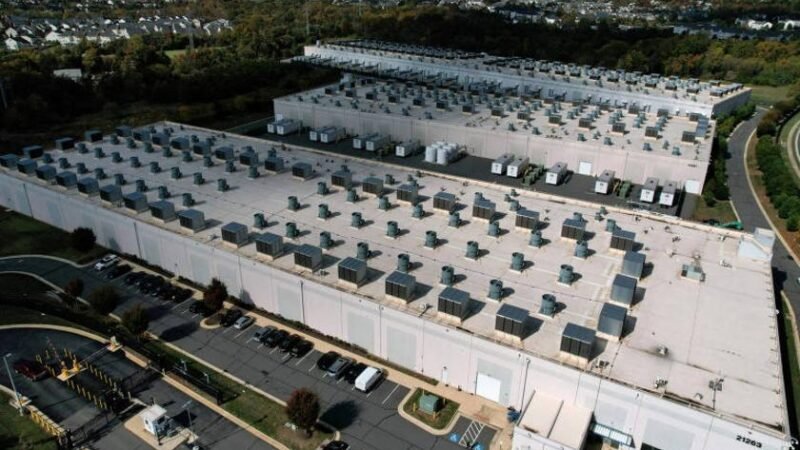 Gigantes da tecnologia recuam em data centers devido à pressão ambiental