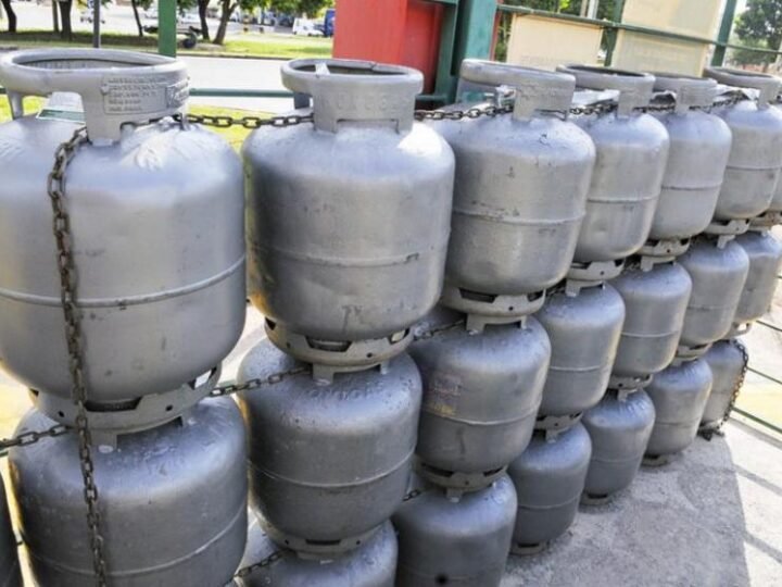 Governo libera R$ 330 milhões para manter subsídio no gás de cozinha para famílias de baixa renda