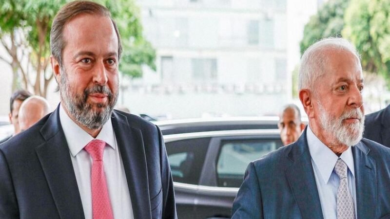 Lula convoca reunião para resolver impasse sobre minerais críticos e estatal Terrabras