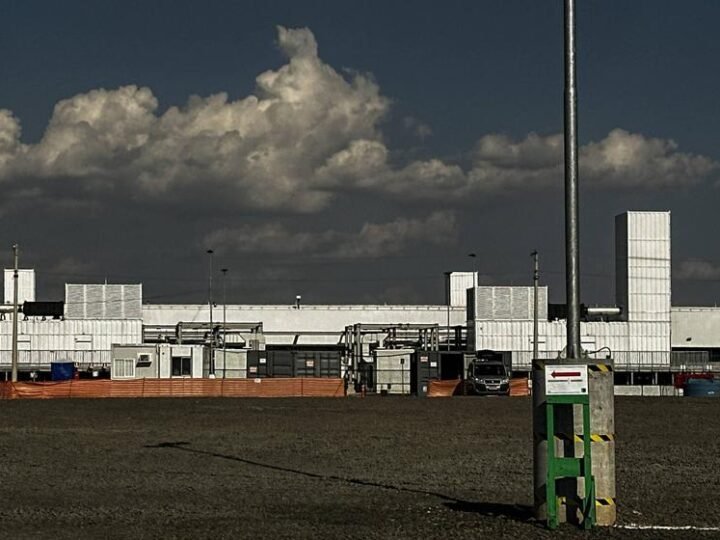 Microsoft Suspende Maior Programa de Remoção de Carbono e Financiamento de Extração de CO2 Microsoft Suspende Maior Programa de Remoção de Carbono e Financiamento de Extração de CO2