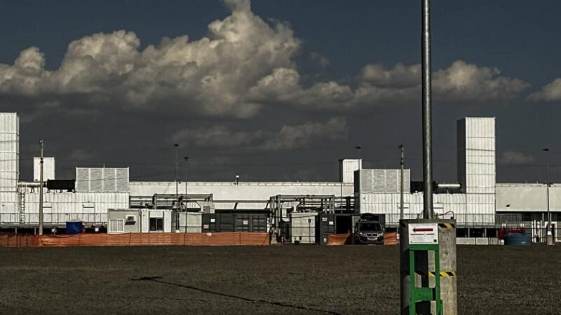 Microsoft Suspende Maior Programa de Remoção de Carbono e Financiamento de Extração de CO2