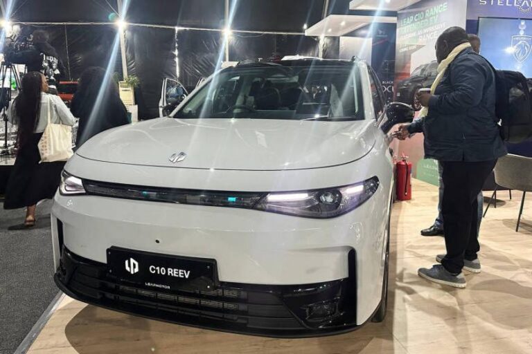 "Montadoras Ocidentais Aumentam Autonomia de Carros Elétricos com Tecnologia de Extensão"