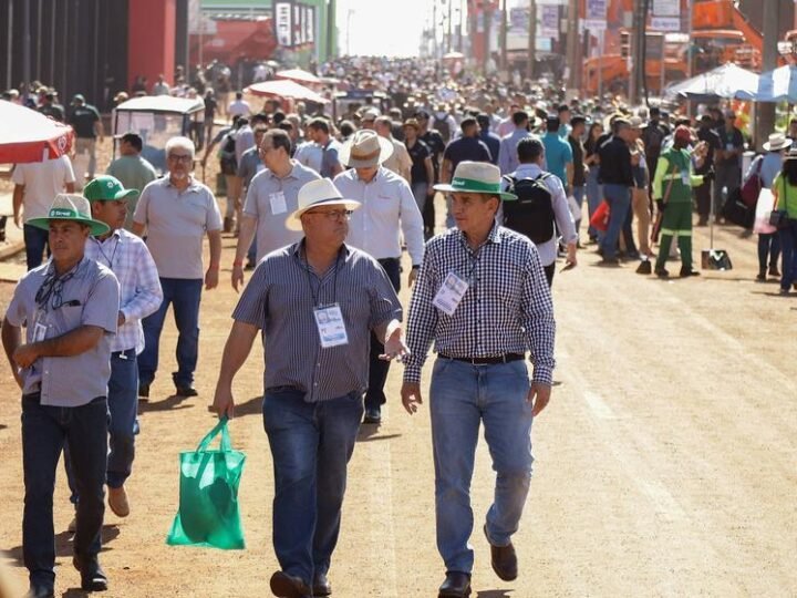 Novas Máquinas Agrícolas Descarbonizam Desempenho sem Sacrifício de Produtividade