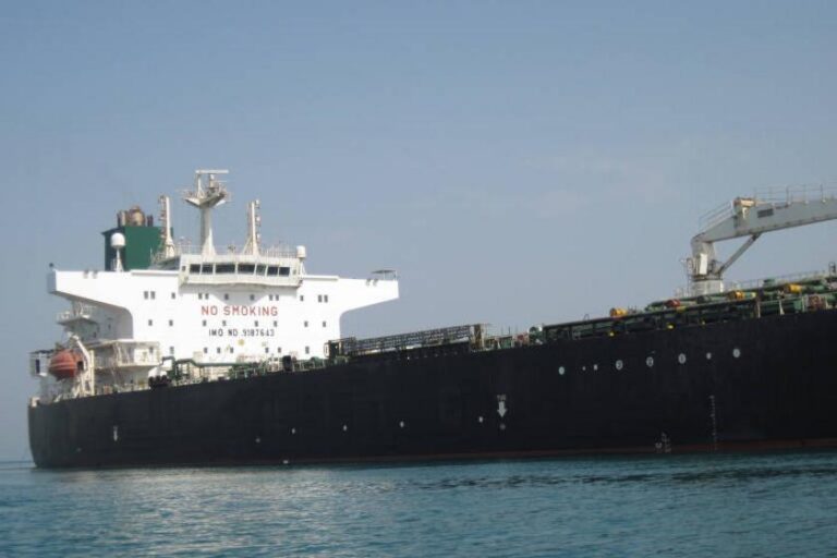 "O Fim do Estreito de Hormuz: O Futuro da Energia em Risco"