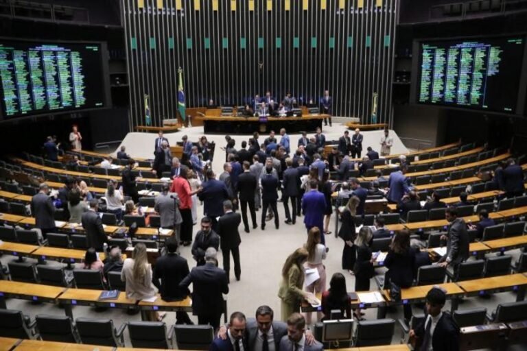 Projeto aprova Taxa de Fiscalização da ANP, reforçando controle de combustíveis