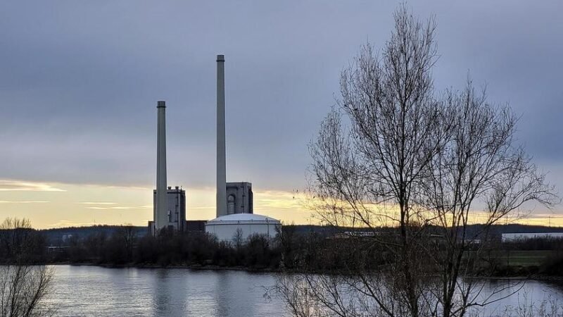 Siemens Energy Revisa Projeções e Aposta em Turbinas a Gás e Redes