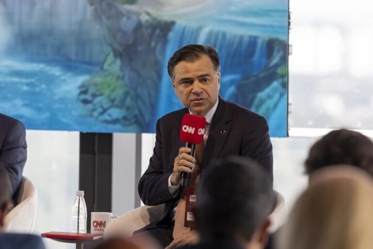 Sobreoferta de energia pode reduzir contas de luz no Brasil