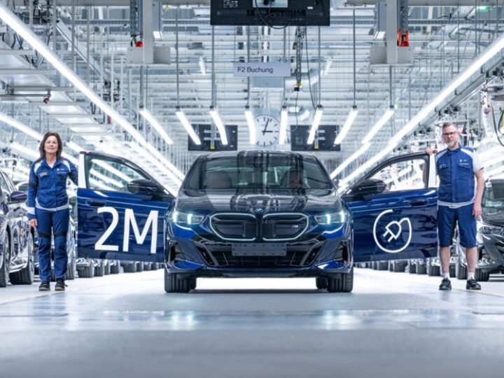 BMW Group produz seu veículo totalmente elétrico de número 2 milhões