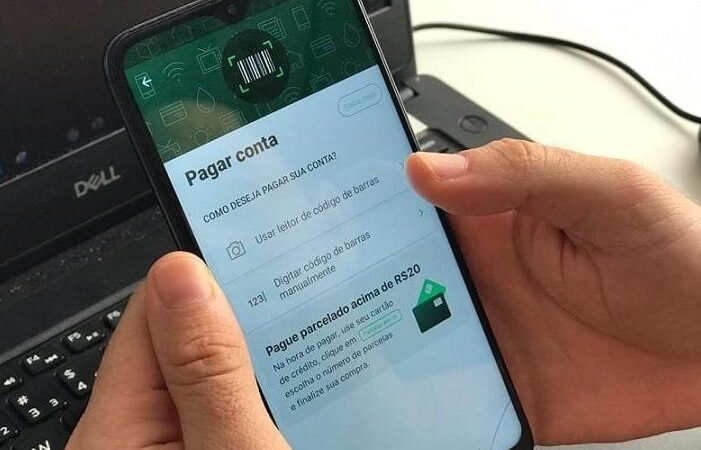 Bancos reduzem atendimento presencial pela metade, apostando no digital