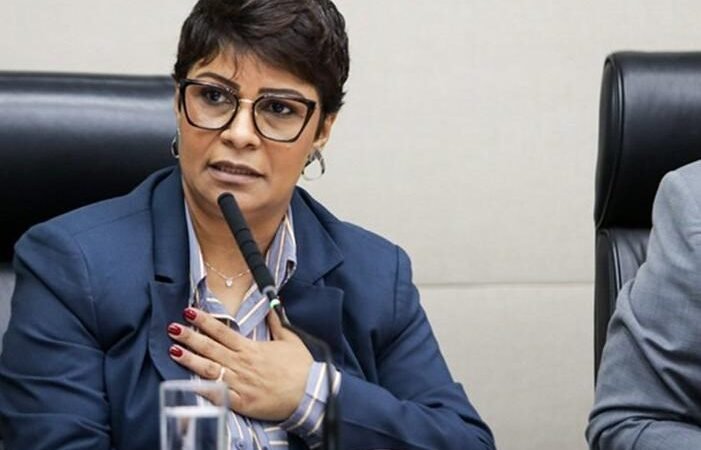 Distritais Aprovam a Nova Presidente do IgesDF