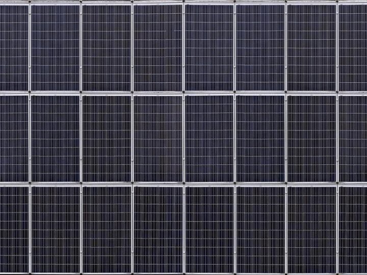 Expansão da energia solar no Brasil demanda maior rigor em segurança e qualidade