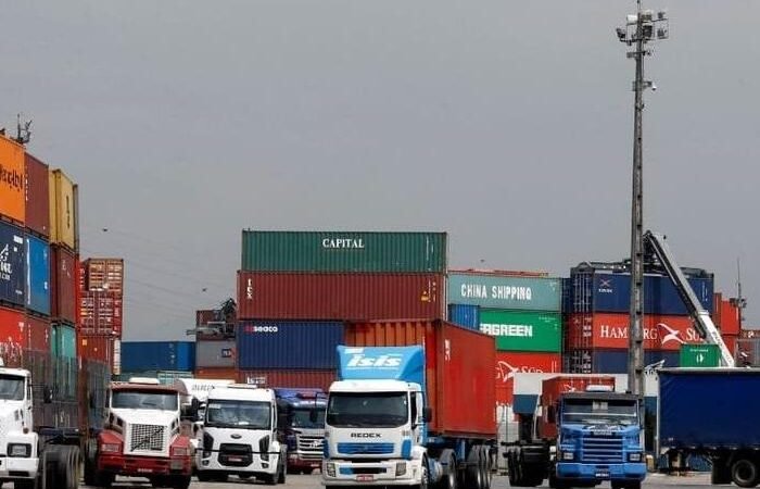 Falta de Caminhoneiros no Mercado: Um Desafio para Empresas e Economia