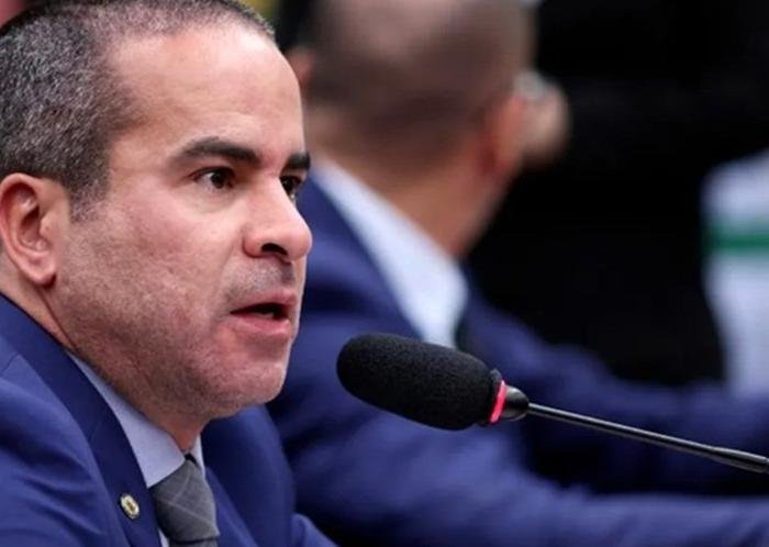 Fred Linhares Alega que Faltou por Motivos de Saúde