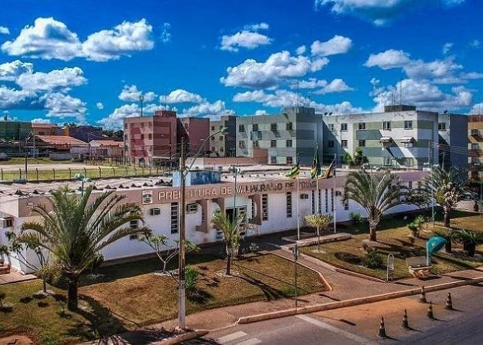 O Brasil: um paradoxo de riqueza e insolvência