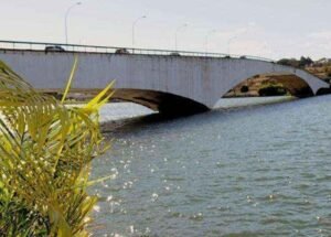 Ponte das Garças cai nas trevas devido a um caso de furtos de cabos.
