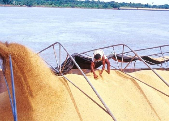 Tapajós se consolida como importante corredor fluvial na região Amazônica