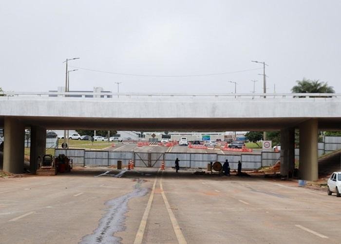 Viadutos do Eixo Norte retomam funcionamento no domingo