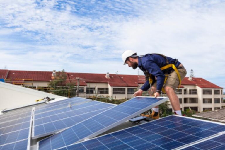 Amazonas acelera expansão solar, ultrapassa 288 MW de capacidade instalada