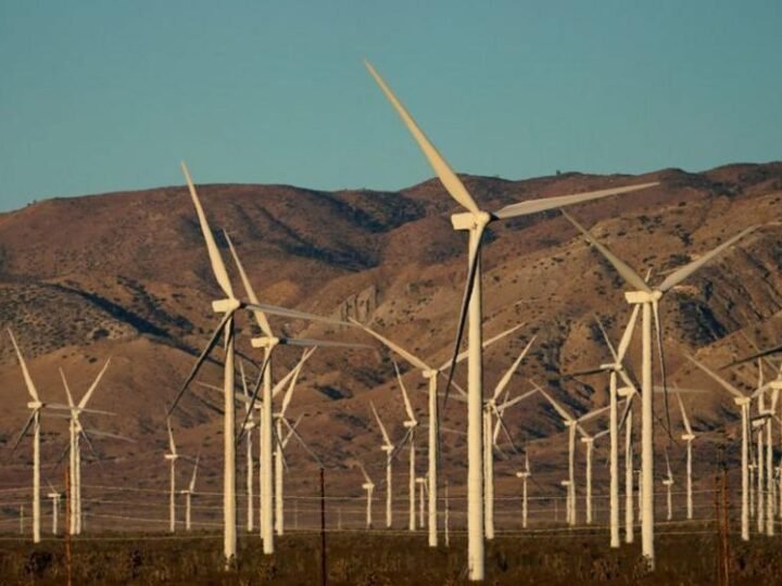 Brasil descarta 37 TWh de energia renovável em 2025, revelando falhas regulatórias