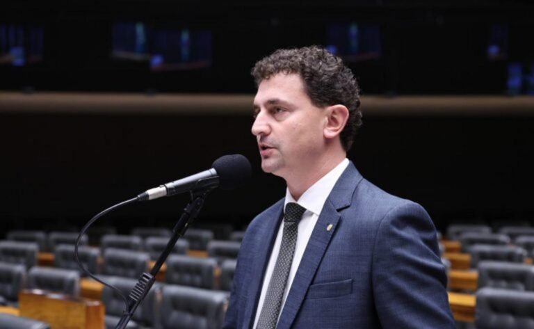 Câmara obriga Ministério da Agricultura a avaliar impacto de normas federais no setor agropecuário