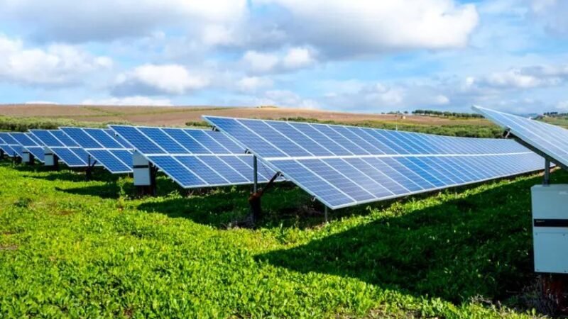 Como funciona a locação de usina solar e como transformar geração em receita recorrente