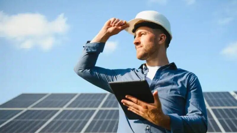 Consultoria em energia solar: o que é, como funciona e quando realmente compensa