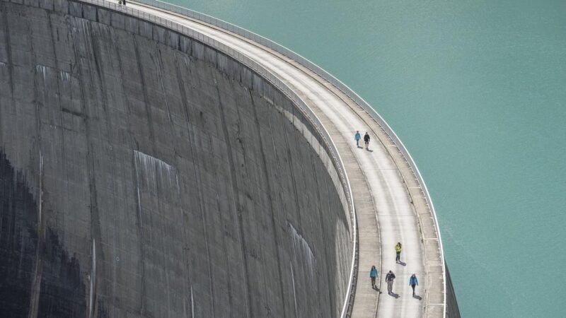 El Niño eleva risco de tarifas mais altas e expõe vulnerabilidade do setor elétrico