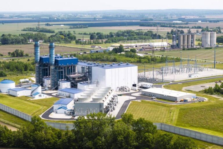 Empresas de tecnologia evitam restrições alegando que data centers cobertos por energia limpa renovável