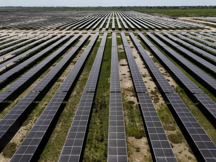 Energia solar e eólica ultrapassam gás em matriz global de eletricidade