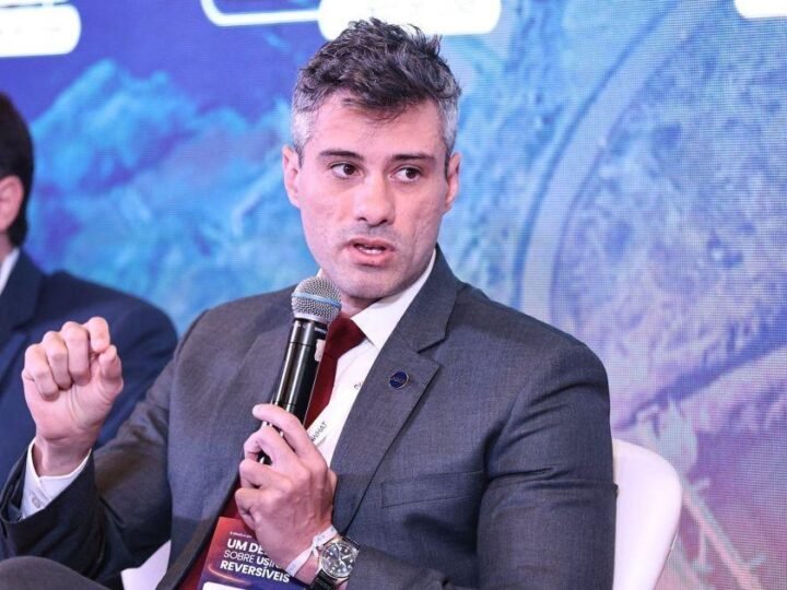 Governo avalia hidrelétricas reversíveis para suavizar queda de energia solar Governo avalia hidrelétricas reversíveis para suavizar queda de energia solar