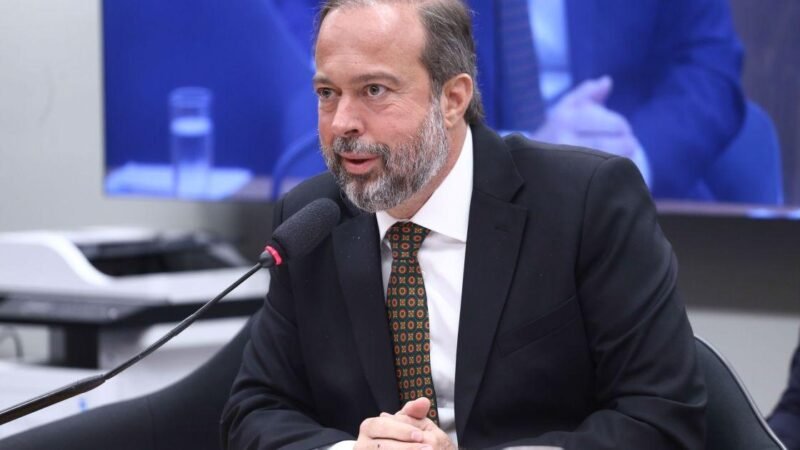 Governo definirá detalhes do leilão de baterias em 15 dias