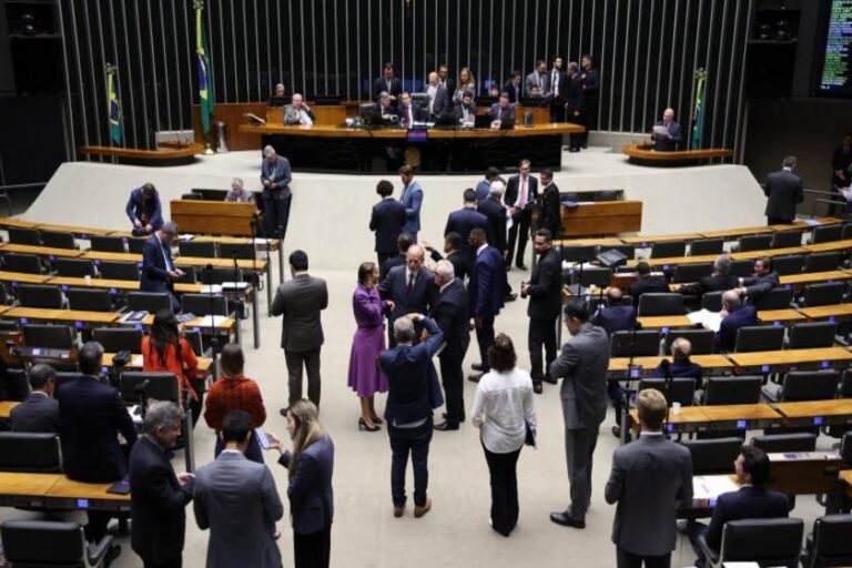 Incentivos federais de R$ 5 bilhões para indústria de minerais críticos no Brasil