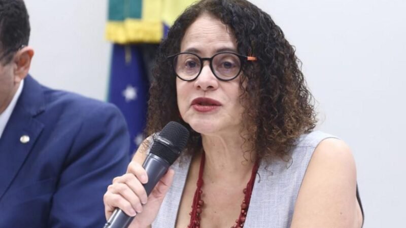 Ministra de Ciência é convidada, mas debate sobre planejamento da pasta é cancelado