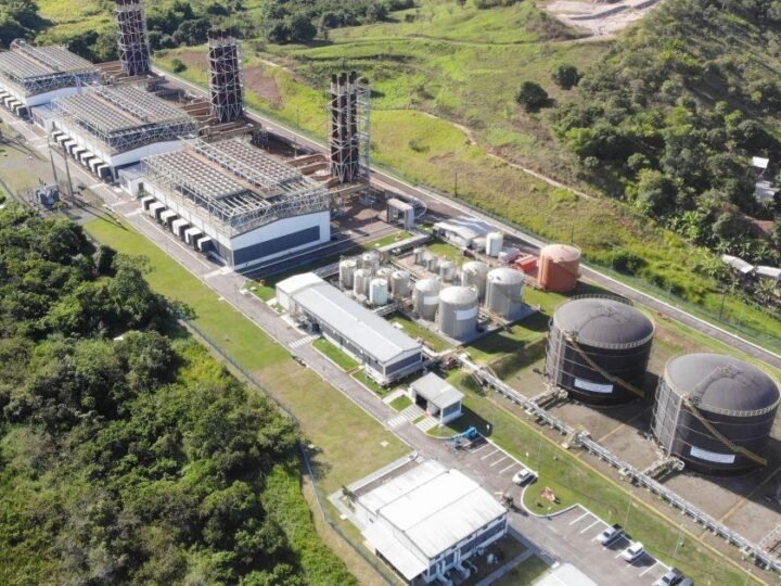 Motor a Etanol é Testado em Escala em Usina de Suape Motor a Etanol é Testado em Escala em Usina de Suape