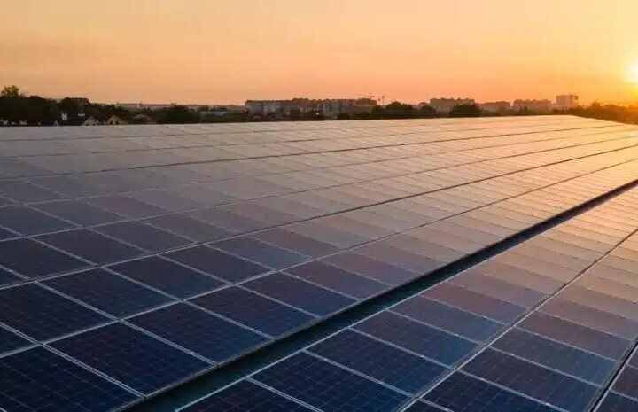 O que é uma ferramenta de gestão de usina solar?